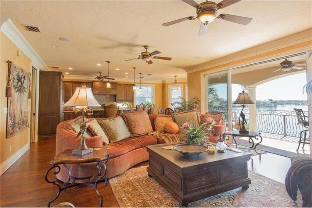 Large Mediterranean Oasis - Water Views & Pool Clearwater Beach Εξωτερικό φωτογραφία