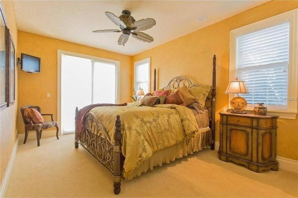 Large Mediterranean Oasis - Water Views & Pool Clearwater Beach Εξωτερικό φωτογραφία